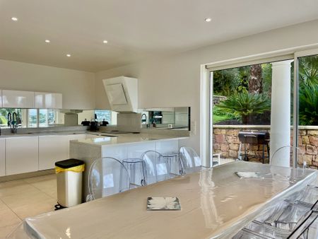 Villa 250 m² - 5 Pièces - Vallauris (06220) - Photo 5