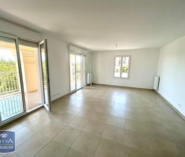 Location Appartement 4 pièces 86m² PORT DE BOUC 13110 - Photo 1