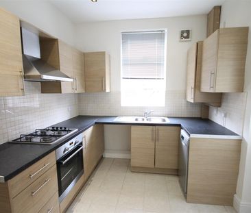 2 Bedroom House To Rent - Photo 2