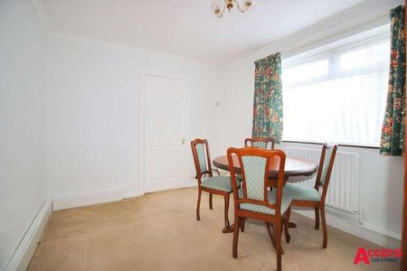 Lexington Way, Upminster, RM14 - Photo 4