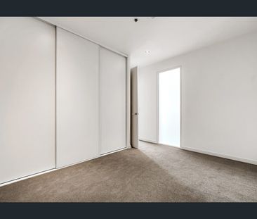 Location Location Location! - Photo 2