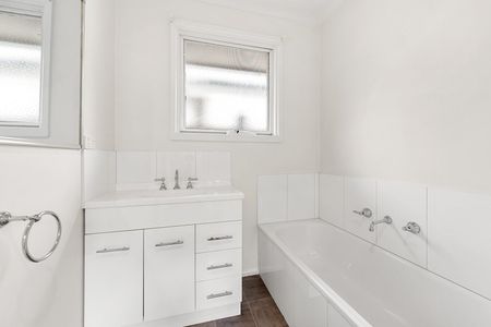 16 Crown Street, Flemington VIC 3031 - Photo 3