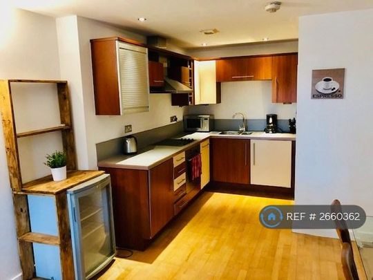 1 bedroom flat to rent - Photo 1