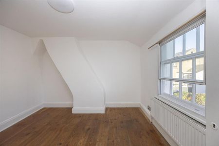 2 bedroom maisonette to rent - Photo 4