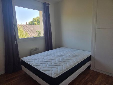 Location Appartement 2 pièces 47m² - Photo 4