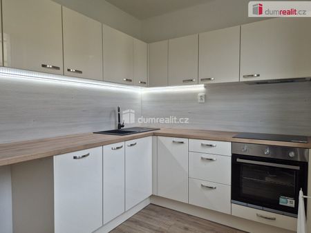 Pronájem bytu 2+1 55 m² - Photo 3
