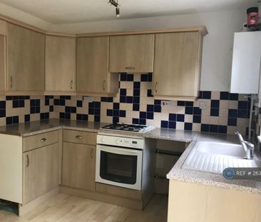 2 bedroom terraced house to rent - Photo 4