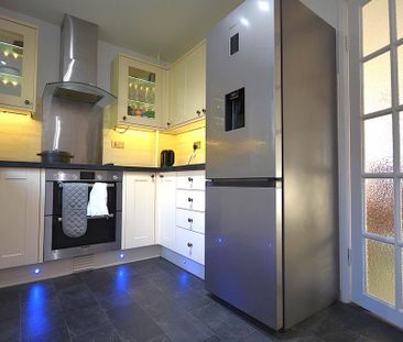 1 bedroom in a flat share to rent - Photo 4