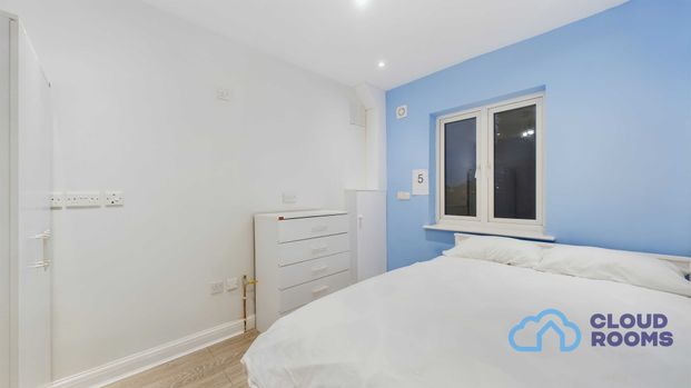 RM5 Shooters Hill Road | Greenwich | London | SE18 4LT - Photo 1