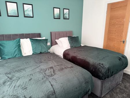 To Let : Newport Road, Middlesbrough, TS1 1LB - Photo 2