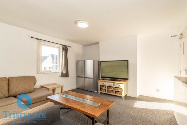 1 bed Shared Flat for Rent - Photo 1