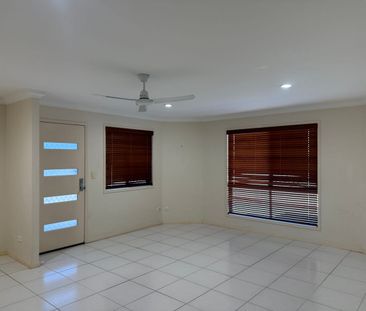 Townhouse - Prime Location!! - Photo 1