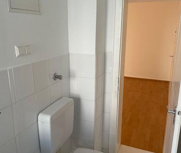 Hannover-Mitte/Südstadt, 2 Zimmer mit Balkon, renovierter Zustand i... - Photo 6