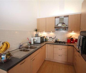 Seymour Court, Revere Way, Ewell, Surrey, KT19 - Photo 5