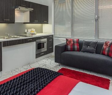 Studio to rent - Photo 6