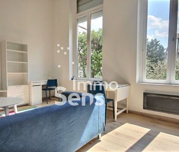 Location appartement - Lille VIEUX LILLE - Photo 5