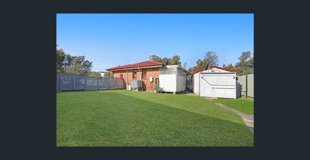 Charming 3-Bedroom Home - Photo 1