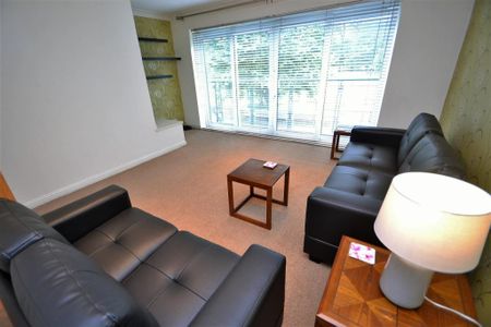 4 bedroom townhouse to rent - Photo 2