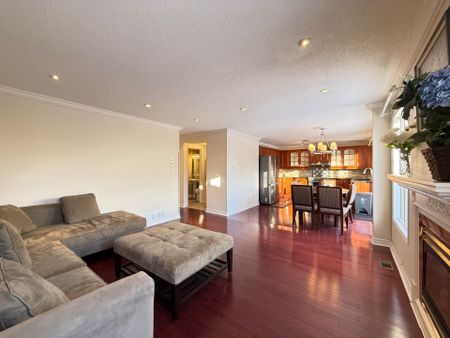 For Lease - 2 Kentsdale Drive, South of Baseline to Knoxdale, Ontario - Photo 4
