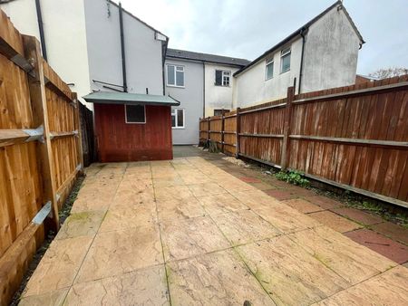 High Street, Aldershot, GU12 - Photo 5