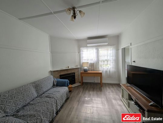 Charming 3-Bedroom Family Home - Photo 1