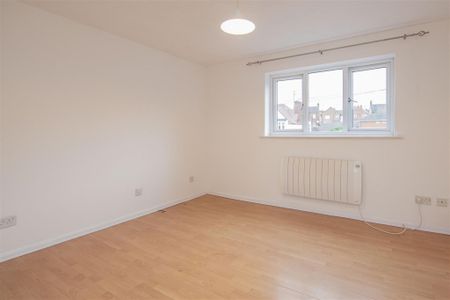 1 bed House To Let - Photo 5