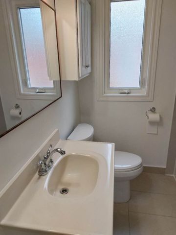 For Lease - 30 Yorkshire Road Unit# Main, Toronto, Ontario - Photo 2