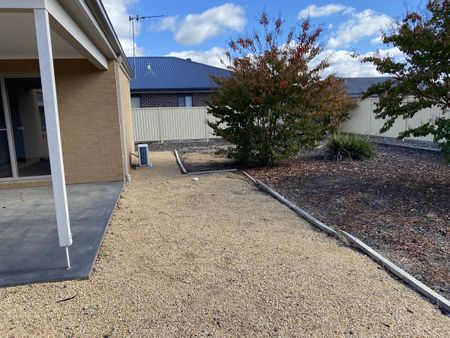 7 Edinburgh Court, SHEPPARTON VIC 3630 - Photo 5