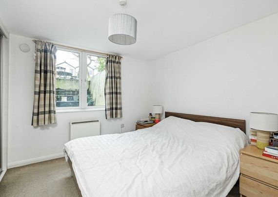 Rossiter Road, SW12 9RU, London - Photo 1