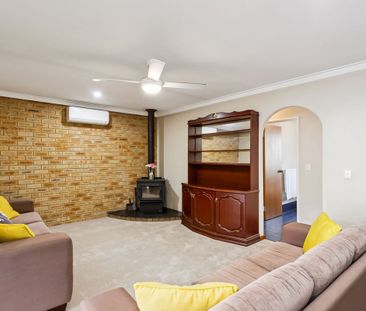 Immaculate 3-Bedroom Family Home in Prime Dianella Location - Photo 5