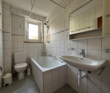 Bel appartement de 4 pièces au coeur de Tavannes - Photo 5