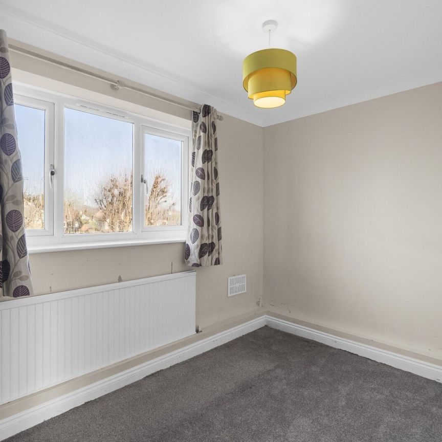 Leat Close, CM21, Sawbridgeworth - Photo 1