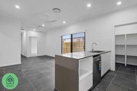 Brand NEW! Modern 4-Bedroom family home in fabulous locationb: Your Perfect Home Awaits! - Photo 2