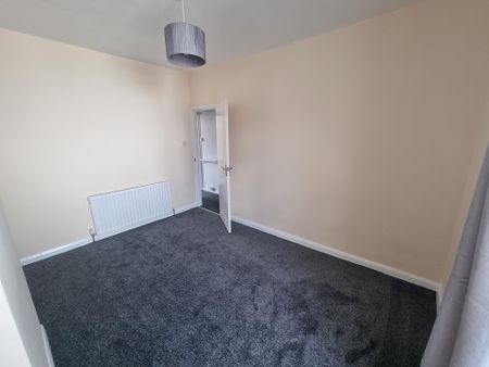 LinbyRoad, Hucknall, NOTTINGHAM - Photo 4