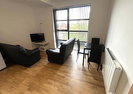 3 Bed Flat, Lillie House, LE2 - Photo 2