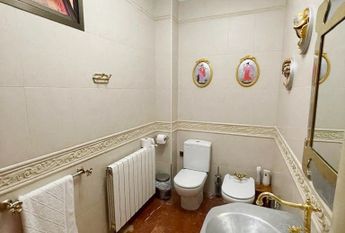 LONG TERM RENTAL. Spacious villa with 6 bedrooms for rent.