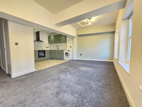 1 bedroom flat to rent - Photo 1