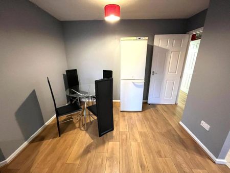 2 bedroom apartment to rent - Photo 5