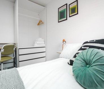 1 bedroom in a house share to rent - Photo 4
