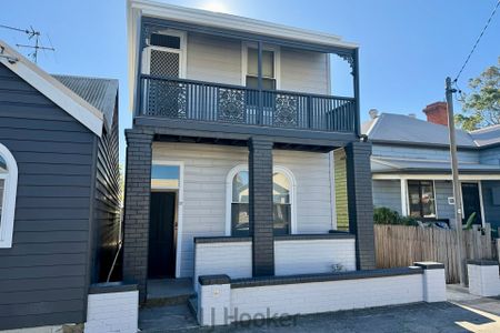 Charming Recently Renovated House in the Heart of Carrington - Photo 5
