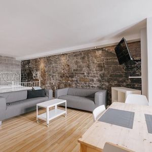 Loft entièrement meublé à louer Vieux-Québec février 2026 - Photo 2