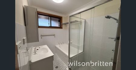 Family Living Made Easy – Spacious 3-Bedroom Home in Mirrabooka - Photo 4