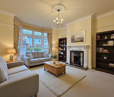 4 bedroom semi-detached house to rent - Photo 3