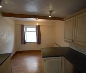 2 bedroom terraced house to rent - Photo 6