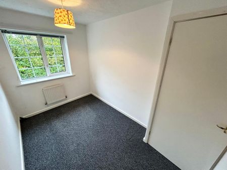 2 bedroom semi-detached house to rent - Photo 4