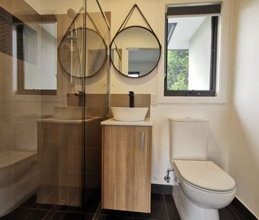 Nice Family Home in Rowville! - Photo 6