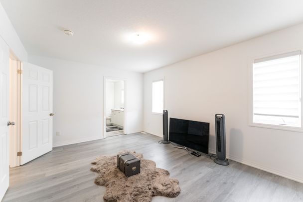 For Lease - 301 Freure Drive, Cambridge, Ontario - Photo 1