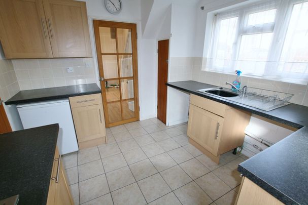 Mousehole Road, Paulsgrove, Portsmouth, Hampshire, PO6 4JL - Photo 1