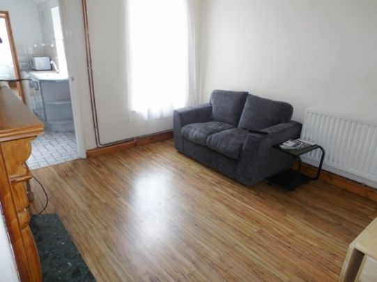 1 Bed - Derwent Street - Photo 1