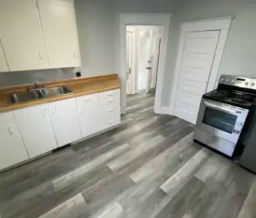 466 Arlington Street - 2 (upper unit) | 466 Arlington Street, Winnipeg - Photo 1